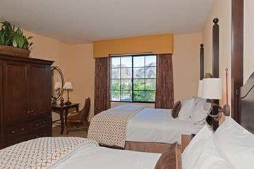 Embassy & 4* La Quinta