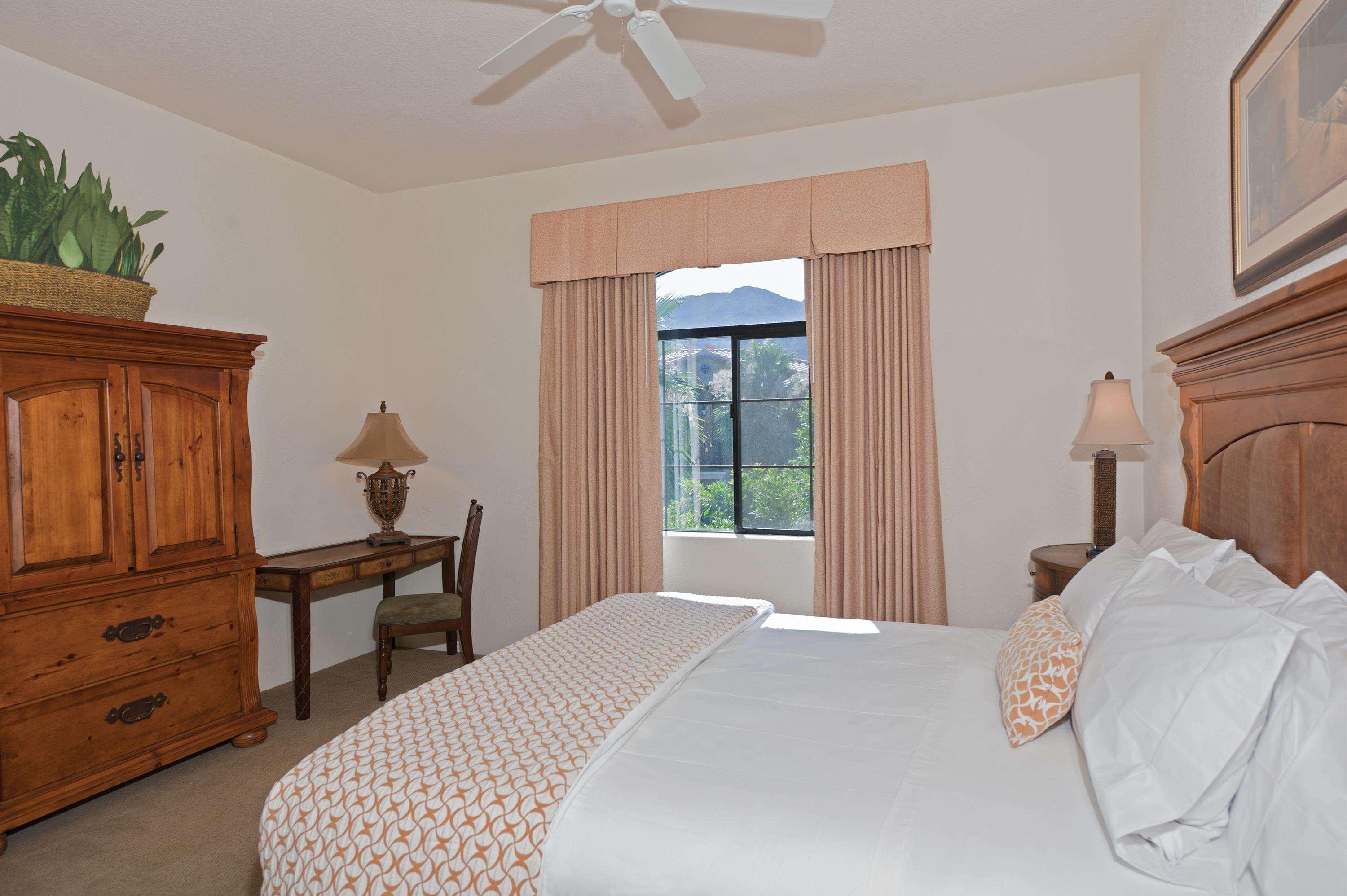 Hotel Embassy & 4*